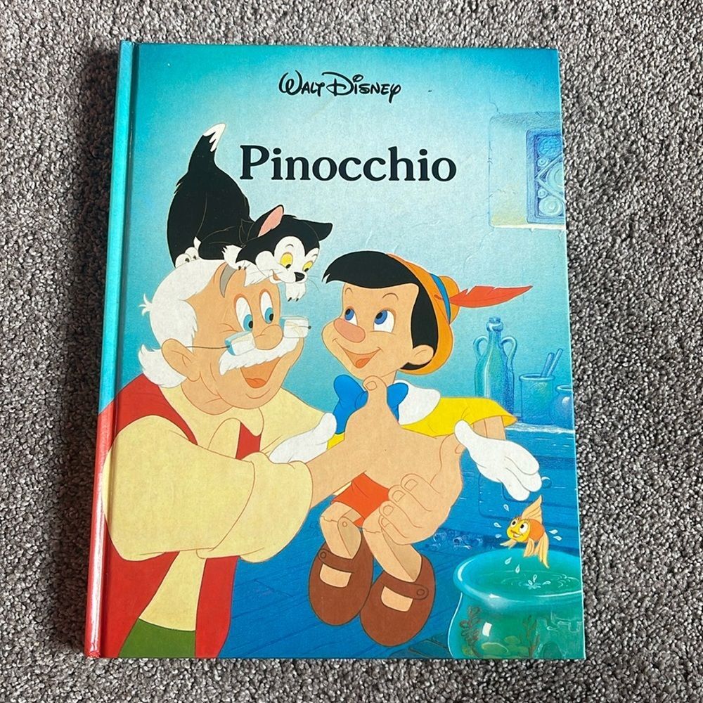 Walt Disney Classic Series 1986 Vintage Hardback Pinocchio Picture Book